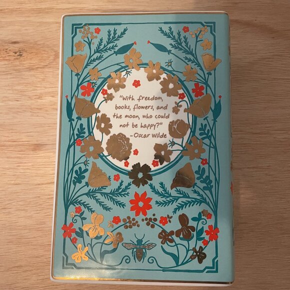 Bibliophile Vase: A Compendium of Flowers, Oscar Wilde quote, ceramic, colorful - Picture 3 of 8